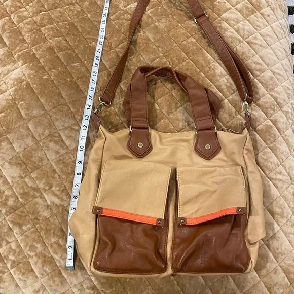 ✨EUC✨STEVE MADDEN faux leather bag with lots of pockets! Removable strap too🧡🤎 - Picture 3 of 14